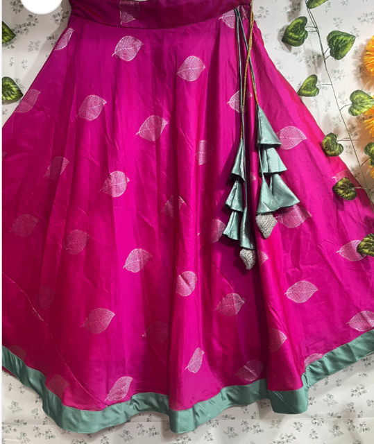 Handcrafted Silk Sirt