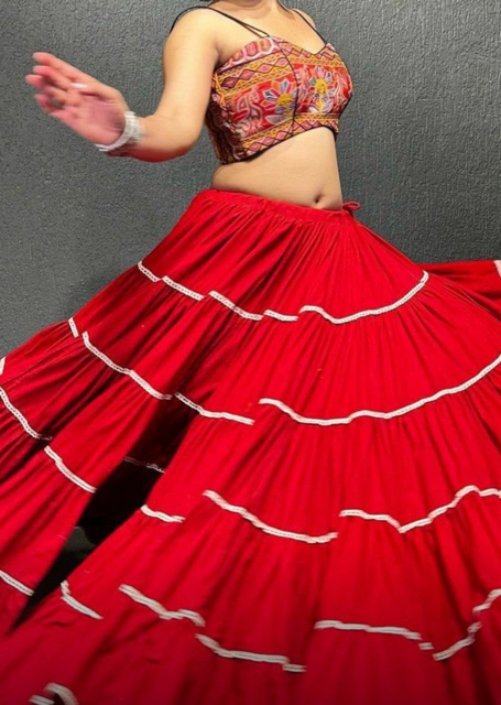 Red chinu skirt