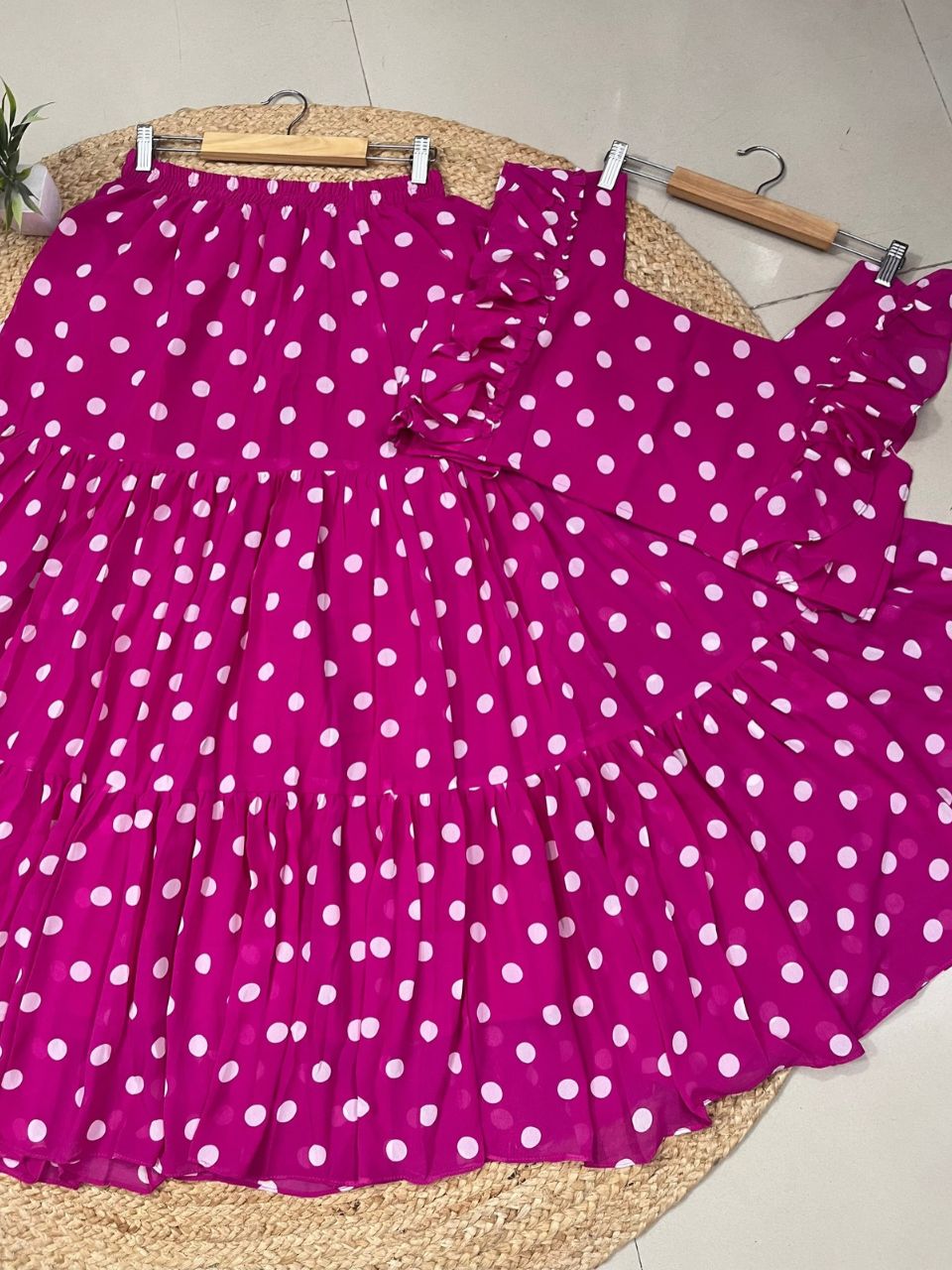 Polka Dots Georgette Vaibhavi Fuchsia Skirt Set